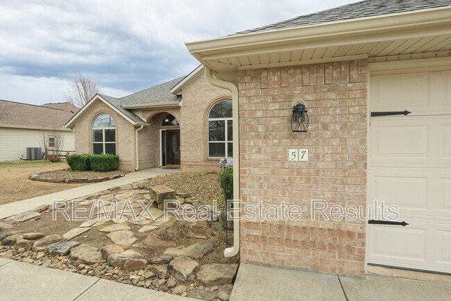 Building Photo - 57 Taylor Dr