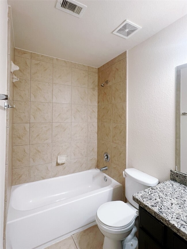 Building Photo - 3803 Waterford Bend