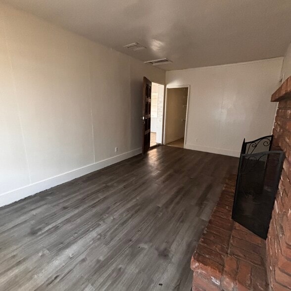 Bedroom 1 with Private Entrance 2 - 1431 W 7th Pl