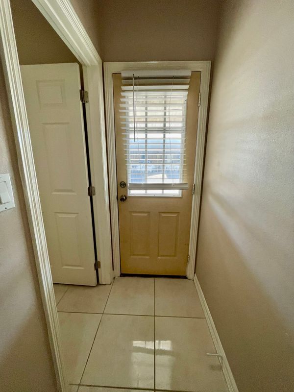 Building Photo - 3120 Regal Dr