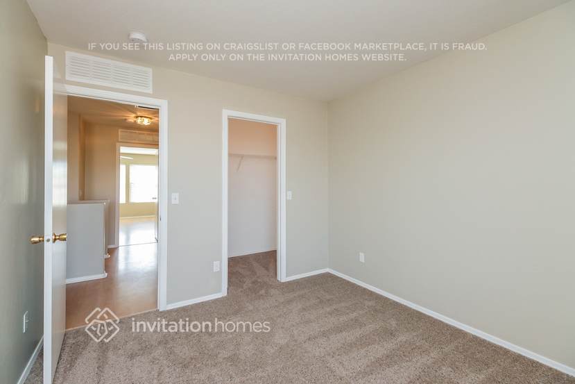 Building Photo - 3114 W Dunbar Dr