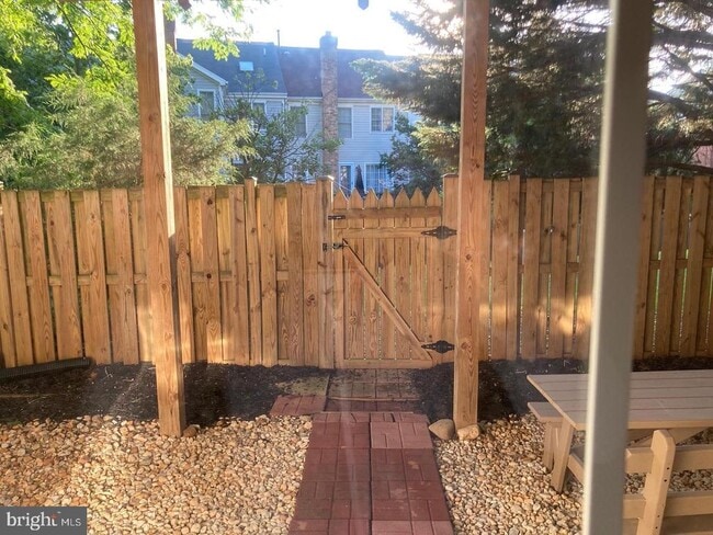 Building Photo - 20927 Trinity Square