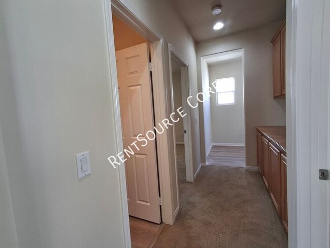 Building Photo - 24310 Las Palmas St