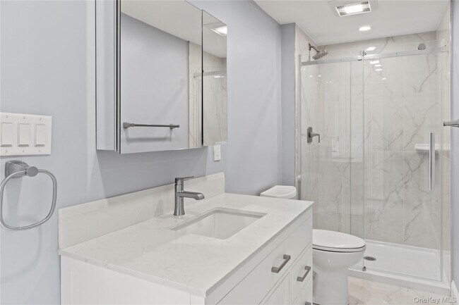 Building Photo - 51 Spring St