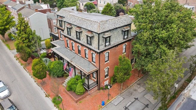 Building Photo - 201 W Barnard St