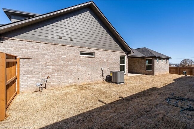 Building Photo - 7627 Woodbine Ln