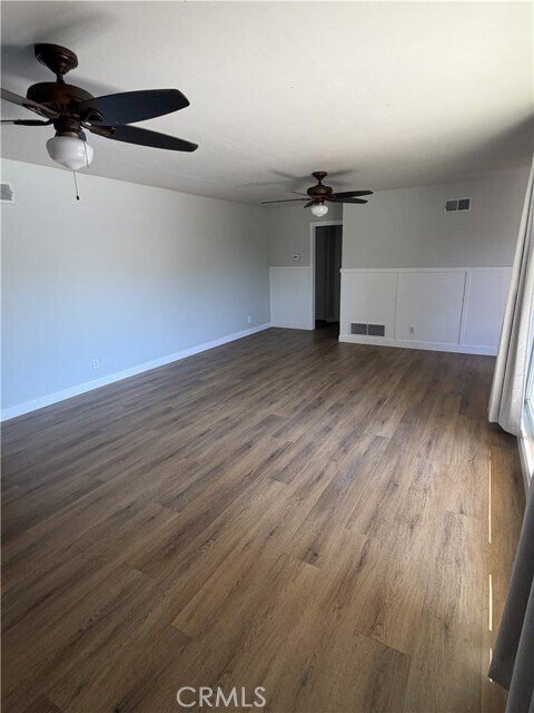 Building Photo - 7432 El Chino Cir
