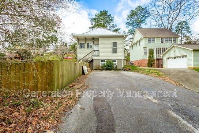 Building Photo - 1126 W Mississippi Ave