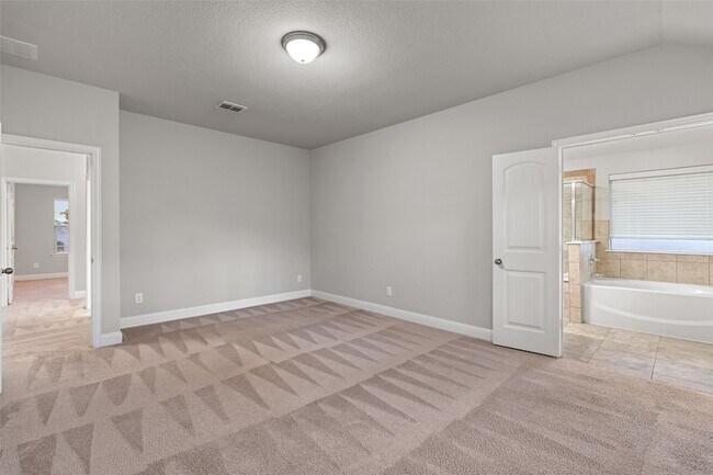 Building Photo - 3733 Cecelia Ln