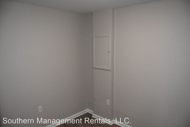 Building Photo - 3 br, 1.5 bath House - 2244 North Point Drive