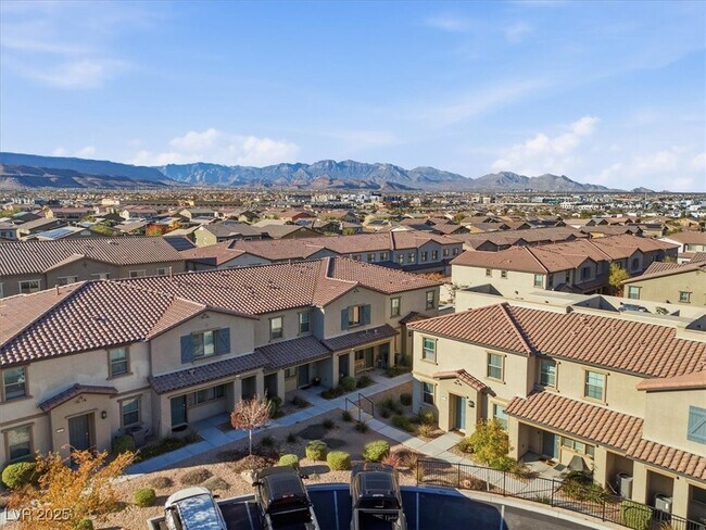 Building Photo - 6270 Cappadocia St