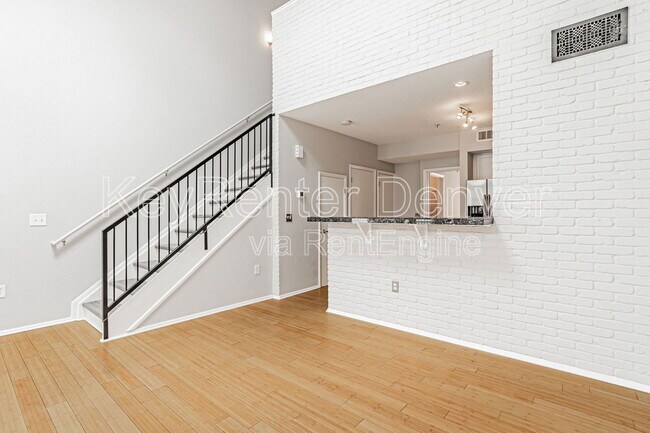 Building Photo - 3149 Blake St