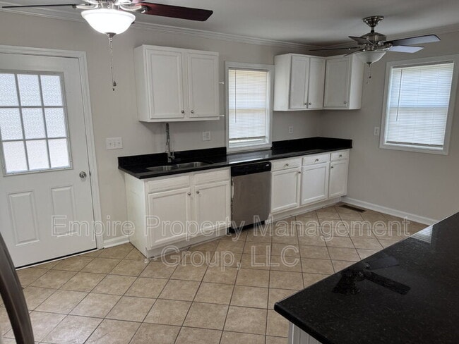 Building Photo - 103 Yorkshire Dr