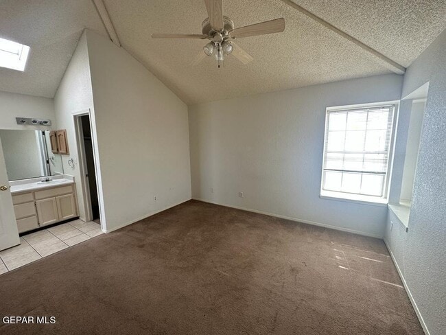 Building Photo - 1411 Luz De Camino Way