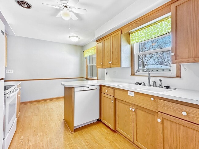 Building Photo - 341 Herman Terrace