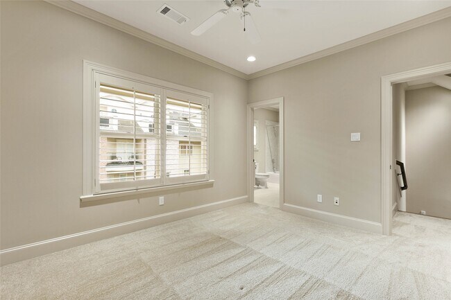 Building Photo - 4 Waterway Ct