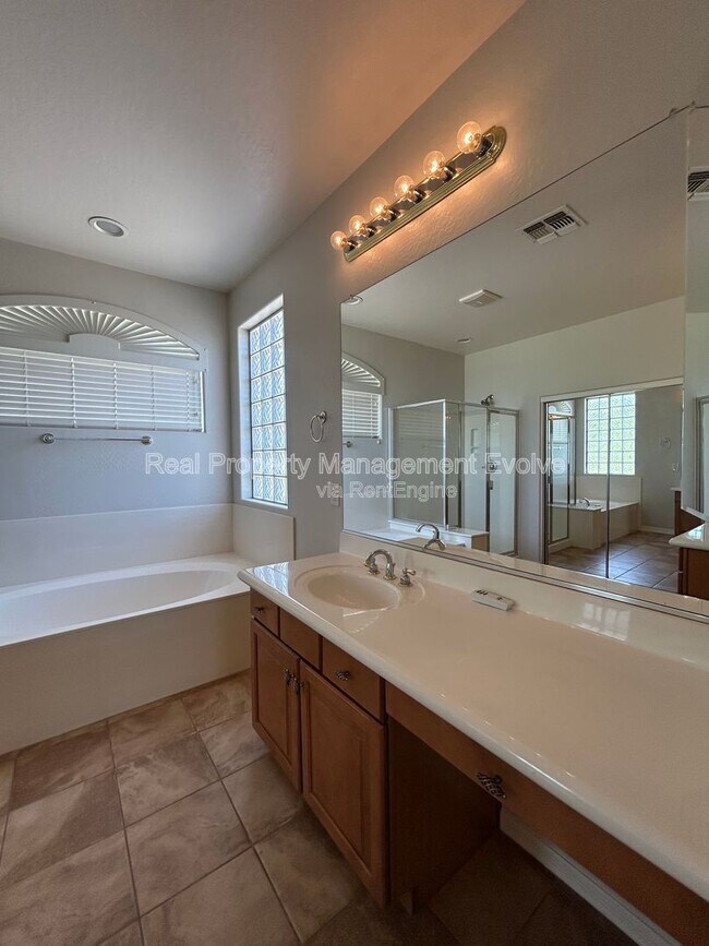 Building Photo - 9707 S 45th Ave