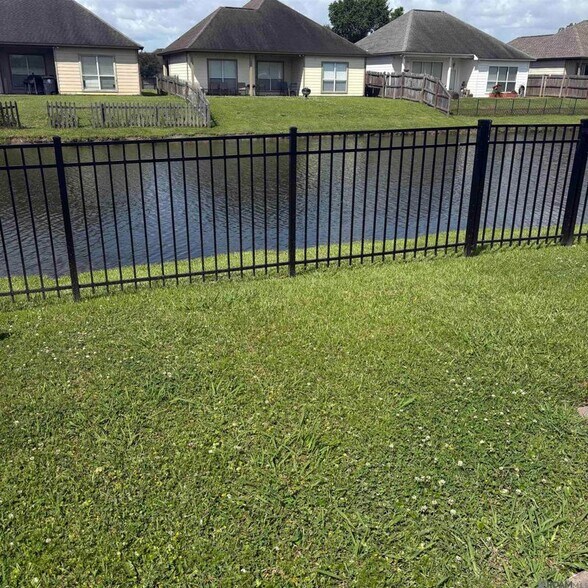 Building Photo - 2924 Nicholson Lake Dr