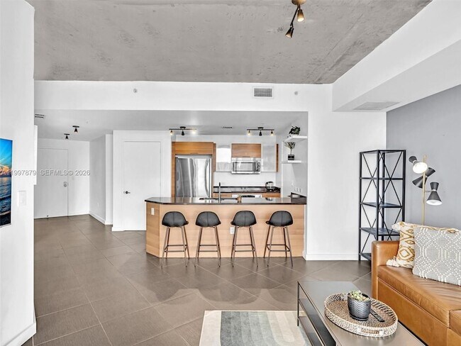 Building Photo - 3301 NE 1st Ave