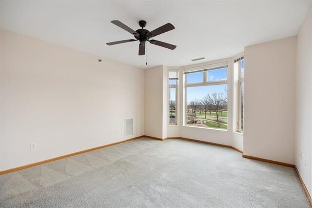 Building Photo - 301 Harbour Town Dr