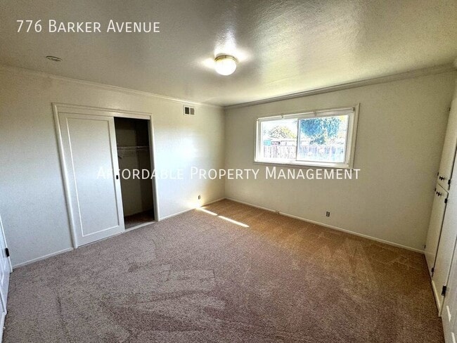 Building Photo - 776 Barker Ave