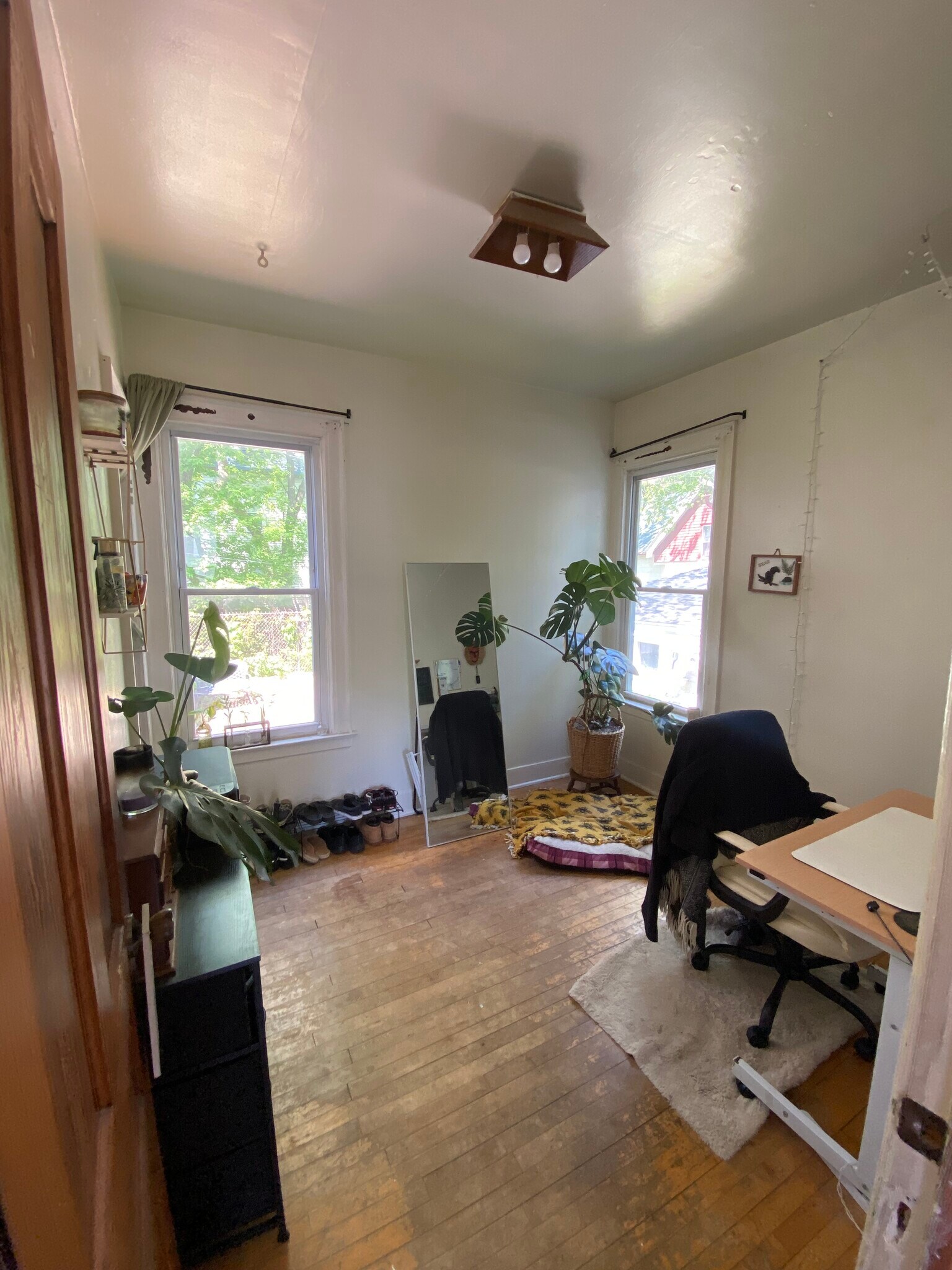 Building Photo - 1712 E Park Pl