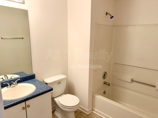 Building Photo - 5519 Lofwood Ln