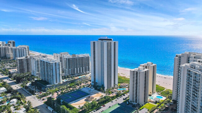 Building Photo - 3000 N Ocean Dr