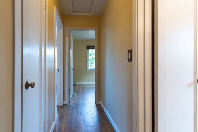 Building Photo - Pacific Grove Coastal Cottage – 2 Bedroom