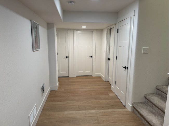 Building Photo - Gorgeous 4 Bed, 3.5 Bath Home | 3,100+ Sq ...