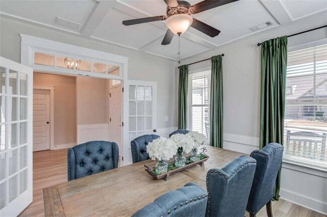 Building Photo - 60 Table Rock Ct