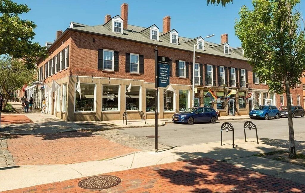 Building Photo - 141 Washington St