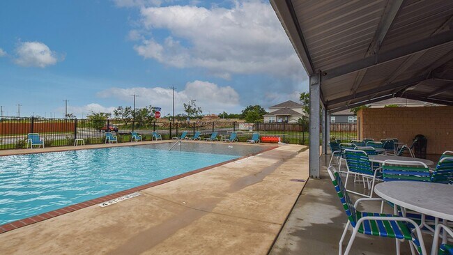 Building Photo - BRAND NEW  |  CUL-DE-SAC  |  PRIVACY/NO NE...
