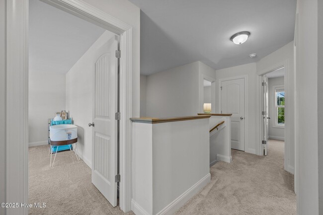 Building Photo - 430 Nantucket Trl