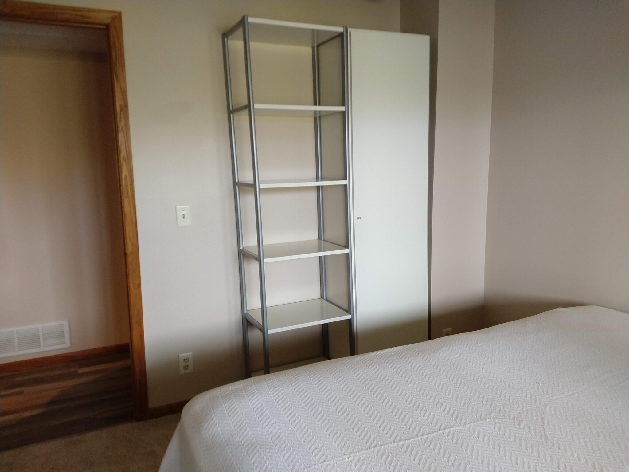 Building Photo - 12536 Parkwood Dr