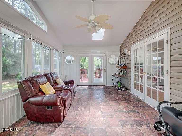 Building Photo - 5029 Woods Edge Rd