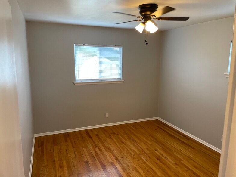 2nd Bedroom 2 - 3011 N Stout Rd