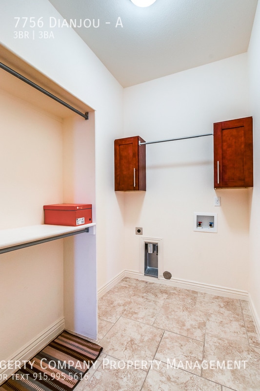 Building Photo - 7756 Dianjou-A