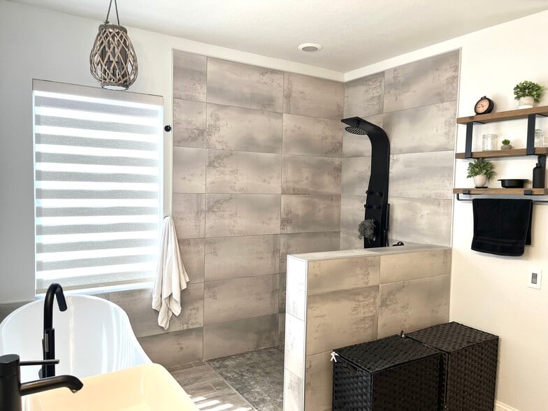 Building Photo - 7729 Villa Gabriela Ave