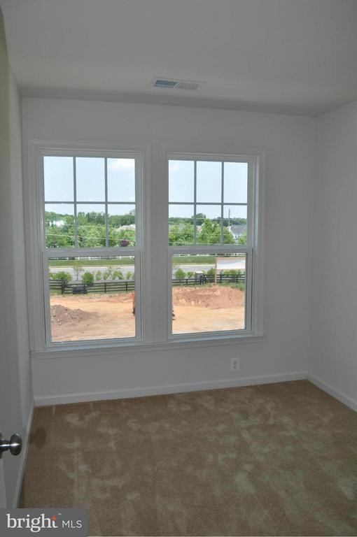 Building Photo - 43311 Novi Terrace