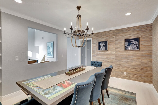 Building Photo - 3271 SE Court Dr