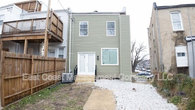 Building Photo - 2619 Loyola Northway