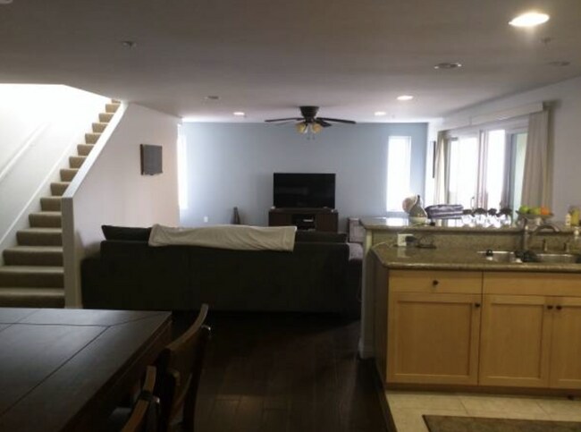 Building Photo - $5,700- 2 Bedroom + Office / 3 Bath GORGEOUS-Bayview Town Home