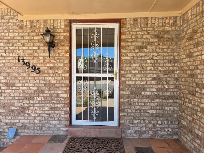 Building Photo - Single-Family Home in Near-Perfect Condition | 3-Car Garage | Covered Patio | Large Unfinished Ba...