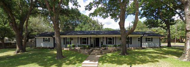 Building Photo - 1507 Greenbrier Dr
