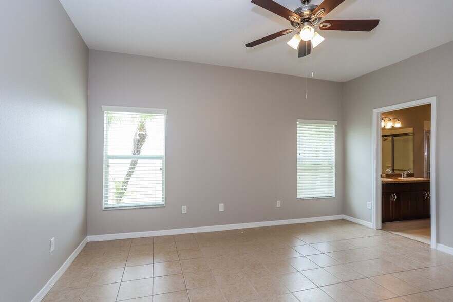 Building Photo - 1510 Mira Lago Cir