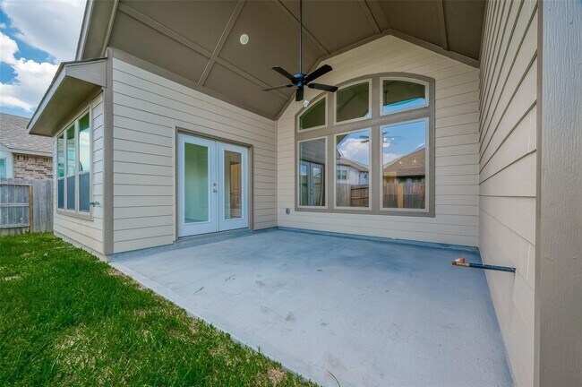 Building Photo - 1422 Munson Valley Rd
