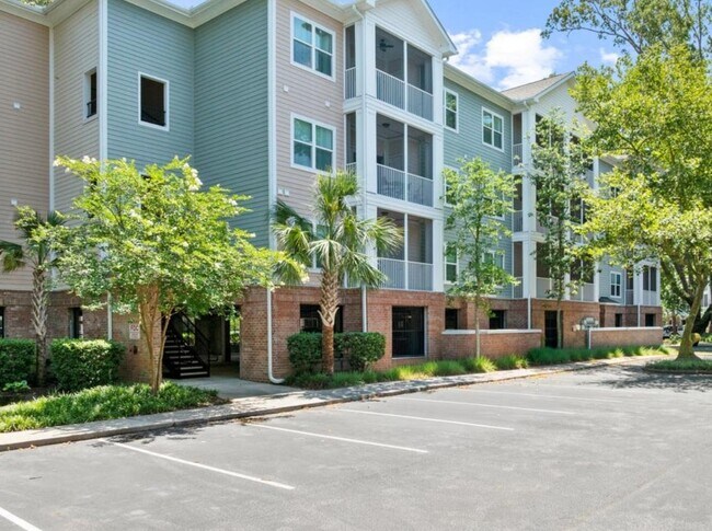 Building Photo - 1755 Central Park Rd