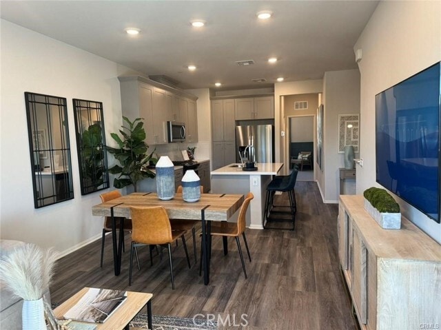 Building Photo - 1383 Nimbus Ct