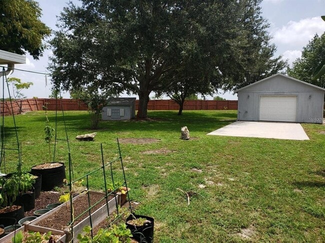 Building Photo - 9910 Janette Ln